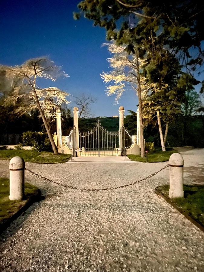 Hotel Il Casale Denari Santa Maria della Versa Esterno foto